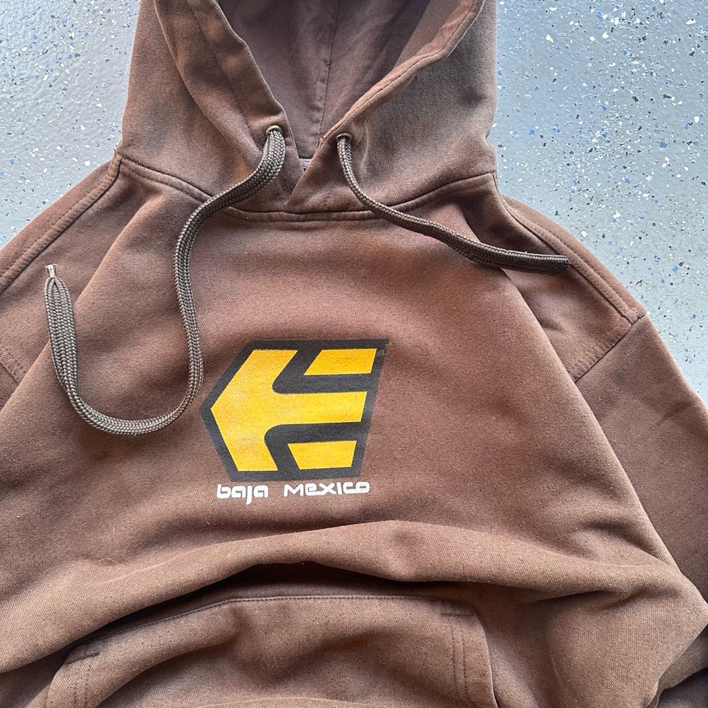 Etnies Hoodie Mens Size Large Brown Vintage Surf Skate Baja Mexico Faded Grail - Picture 3 of 8